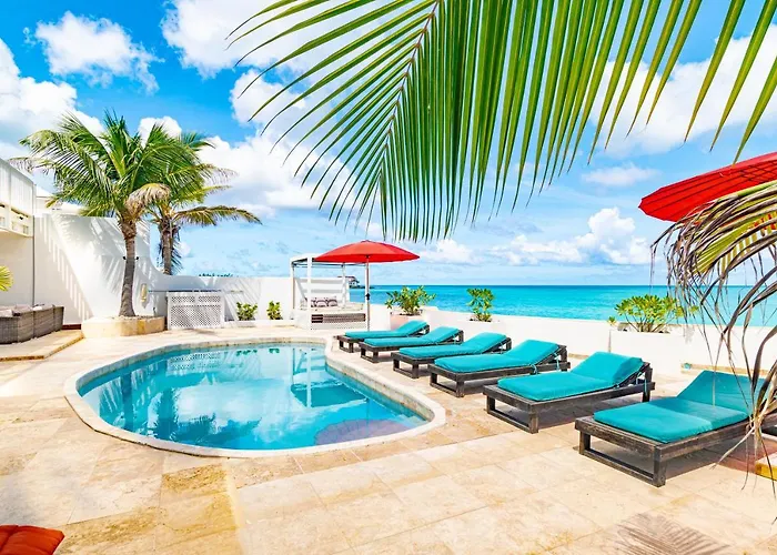 Caprice 7 -Oceanfront Villa - Gated Community With Pool Nassau